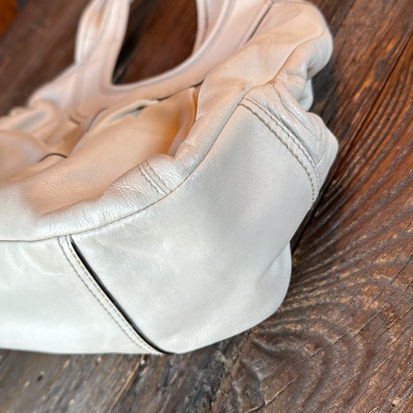 Vintage Coach Ergo chalk white kiss-lock hobo GVC #12248 - Picture 6 of 15